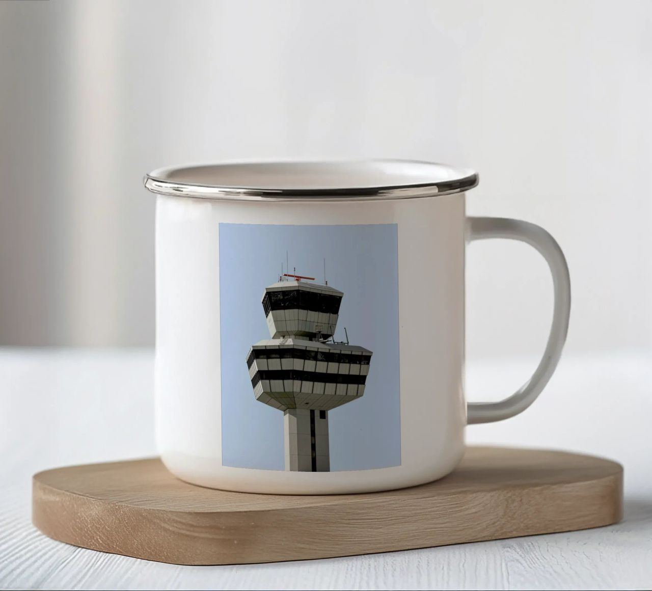 Tegel 1 tazza in smalto da Marc Schulthess