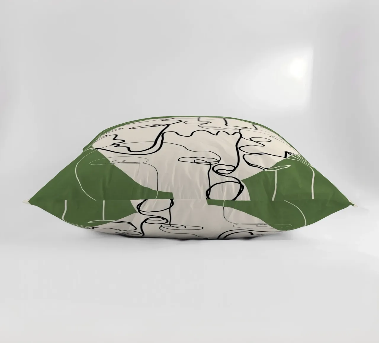 Undefined Thought Flow 2 kussen van Nadjaa