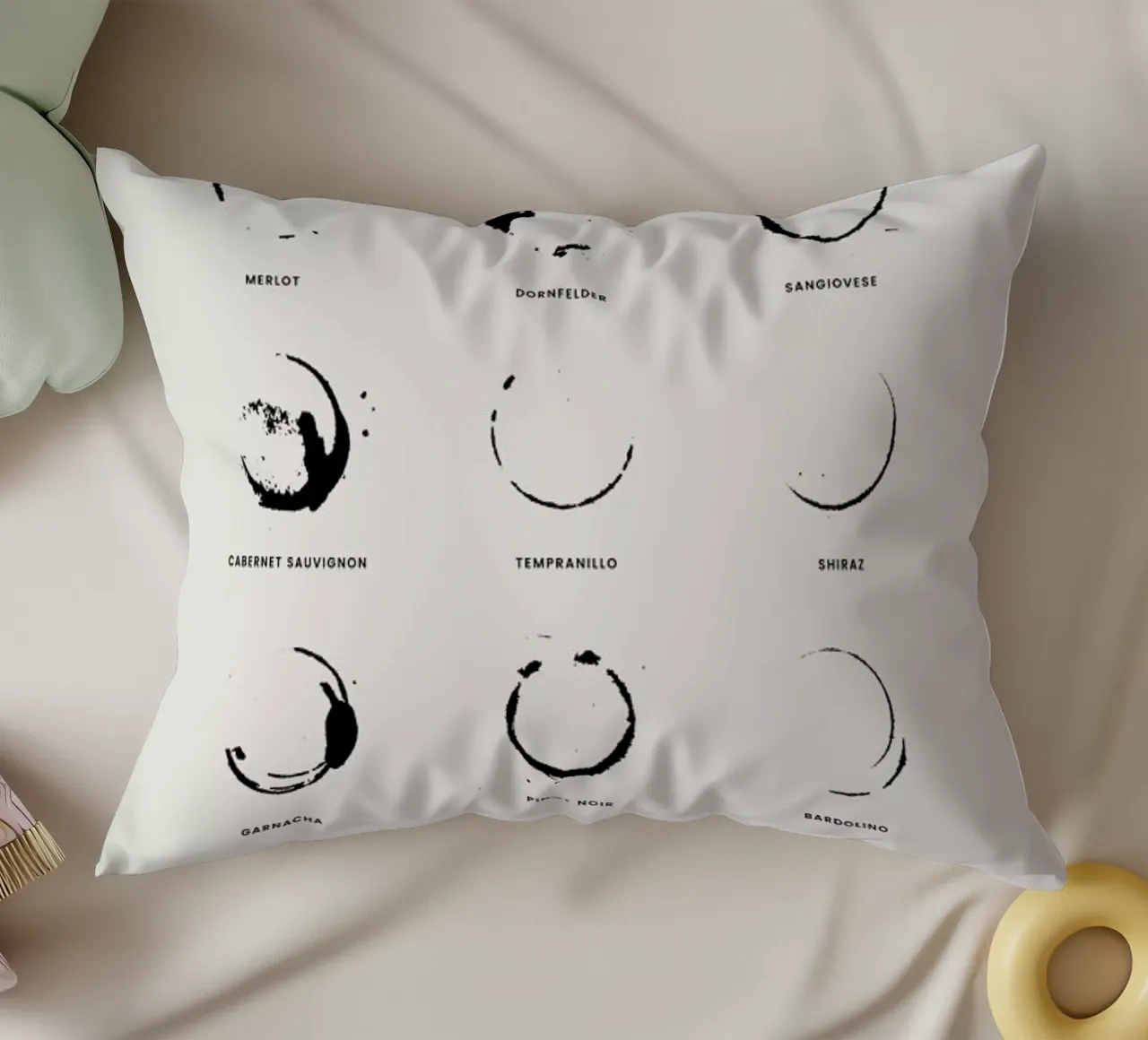 Paws Chart 2 cuscino da daylight design studio