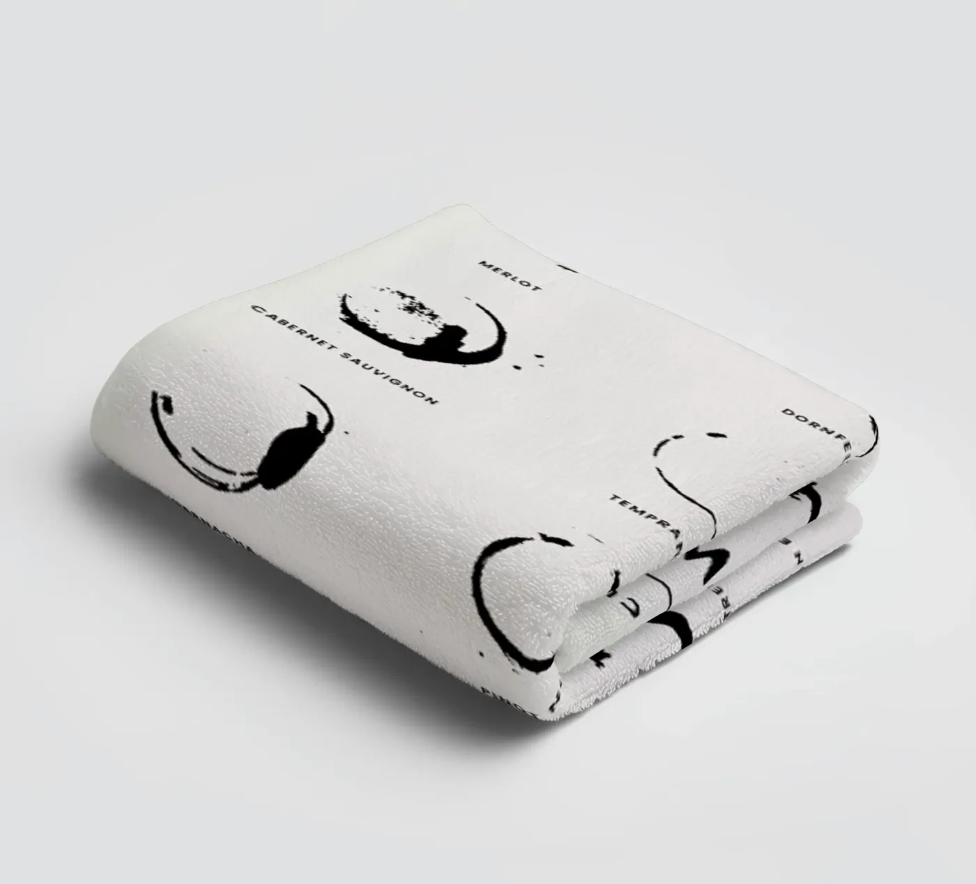 Paws Chart 2 badhanddoek van daylight design studio