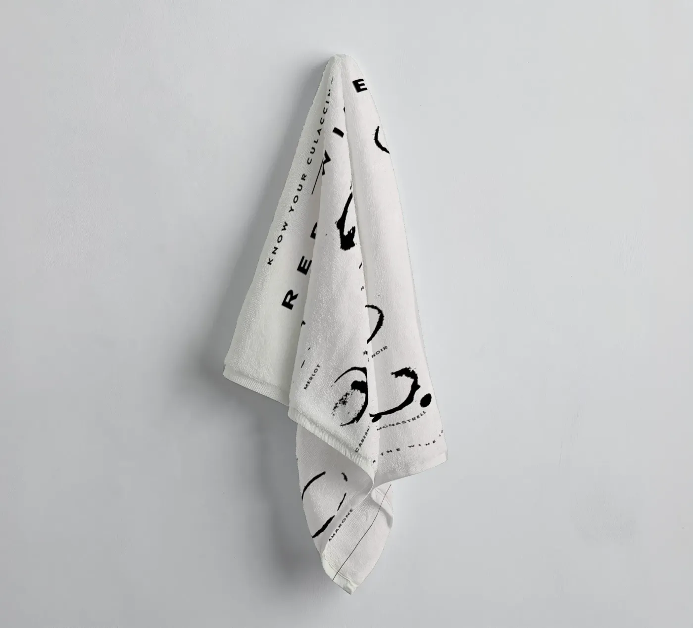 Paws Chart 2 badhanddoek van daylight design studio