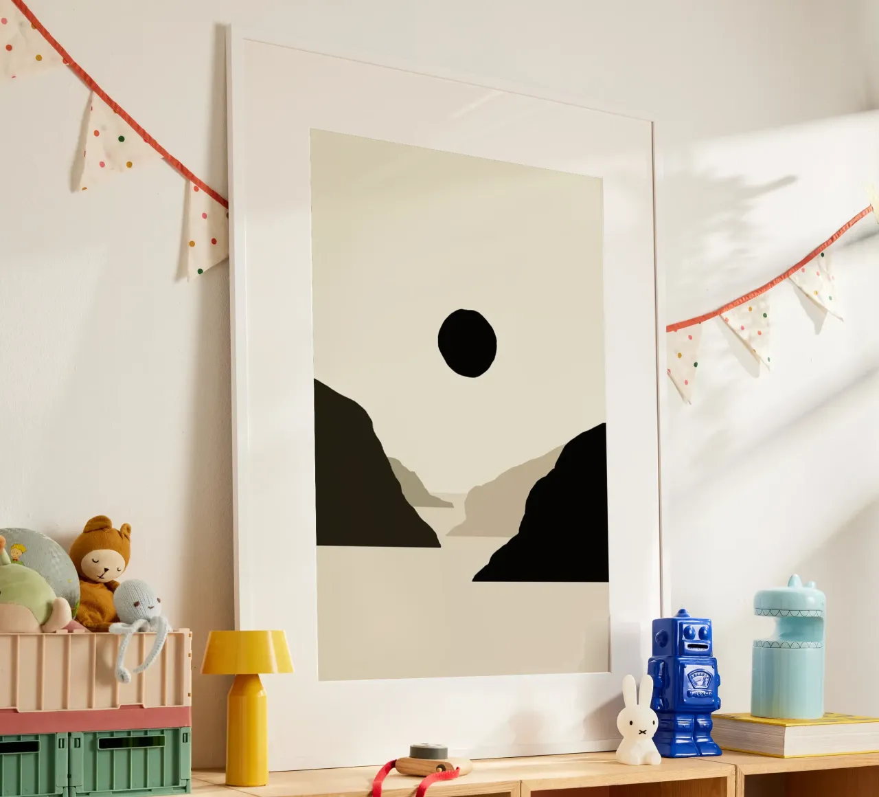 Black Moon Mountain poster con telaio in alluminio da Graphite