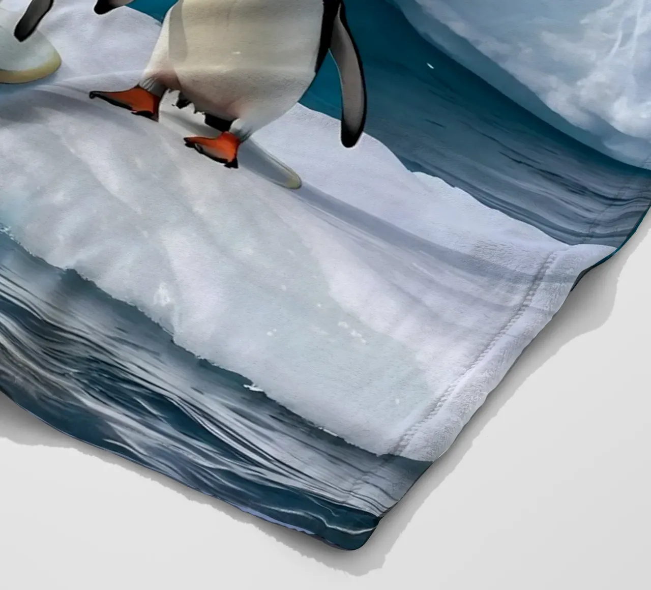 Pinguine mit Surfbrett coperta in pile da kosinsart.gallery
