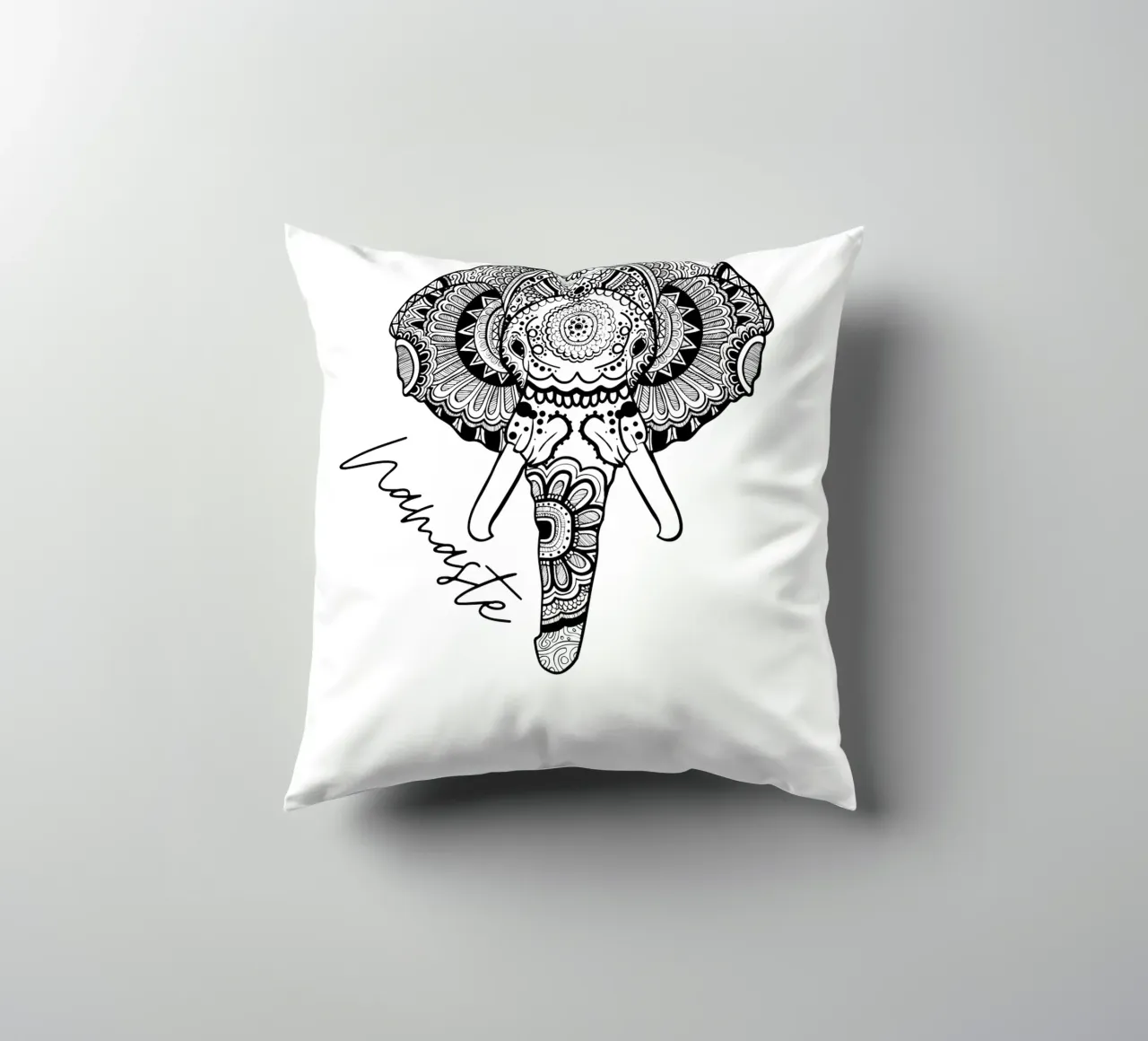 Elefante Namaste in stile mandala boho cuscino da ArtDesign by KBK