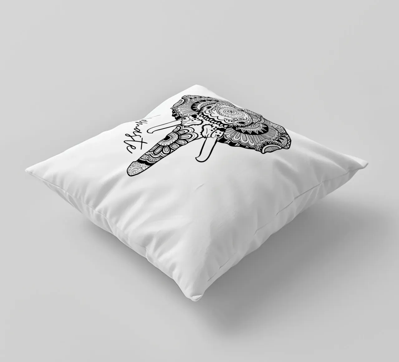 Elefante Namaste in stile mandala boho cuscino da ArtDesign by KBK