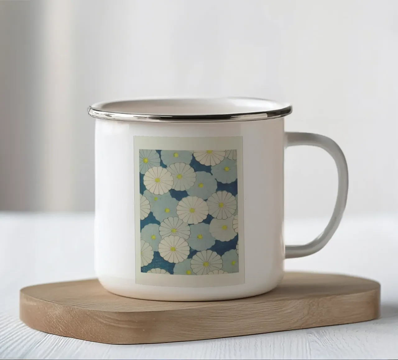 Shin-Bijutsukai - Floral tazza in smalto da Vintage by JUNIQE
