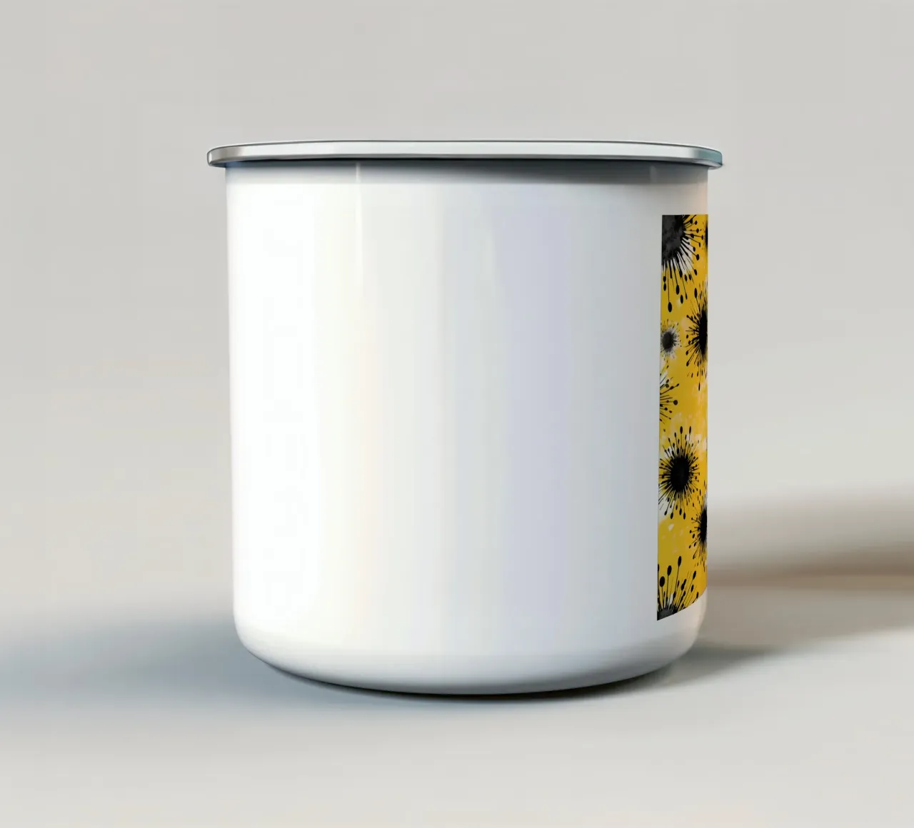 Campi di dente di leone dorati tazza in smalto da Botanical Pattern House