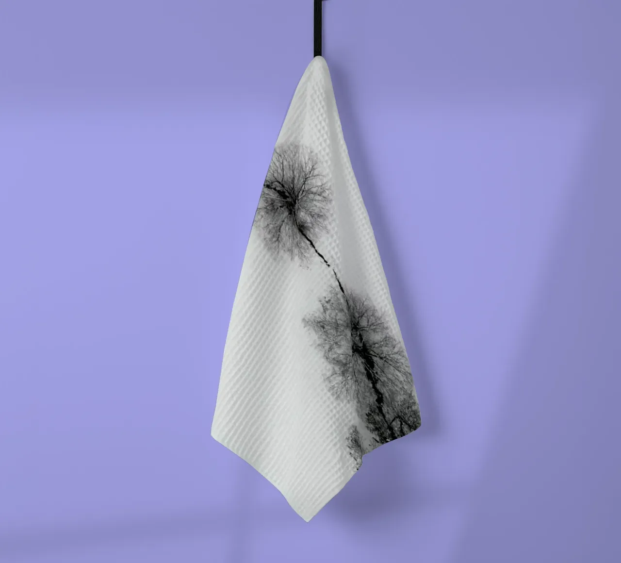 Trees At A Snowy Ice Stream torchon de Studio Nahili