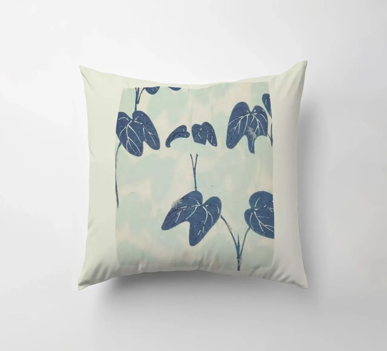 Shin-Bijutsukai - Leaves cuscino da Vintage by JUNIQE