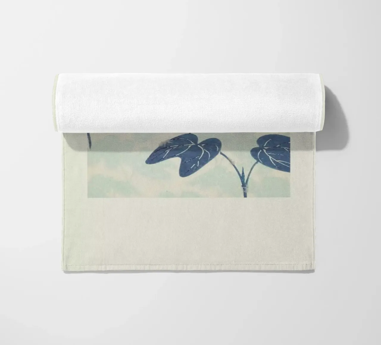 Shin-Bijutsukai - Leaves telo mare da Vintage by JUNIQE