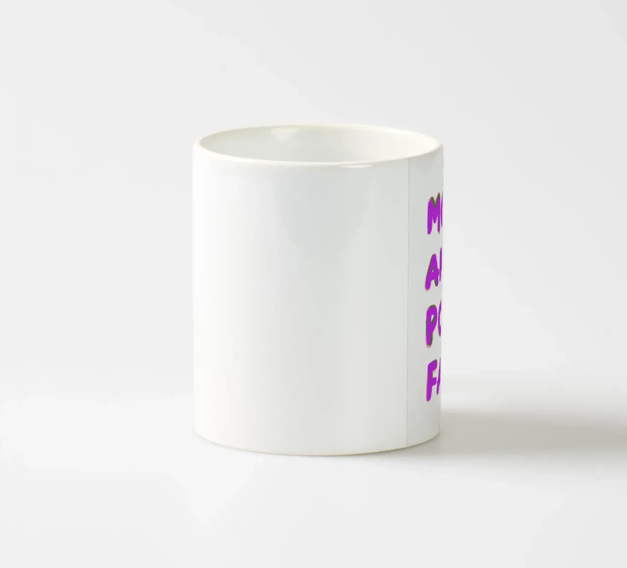 Più amore, per favore! tazza in ceramica da Carinaprint