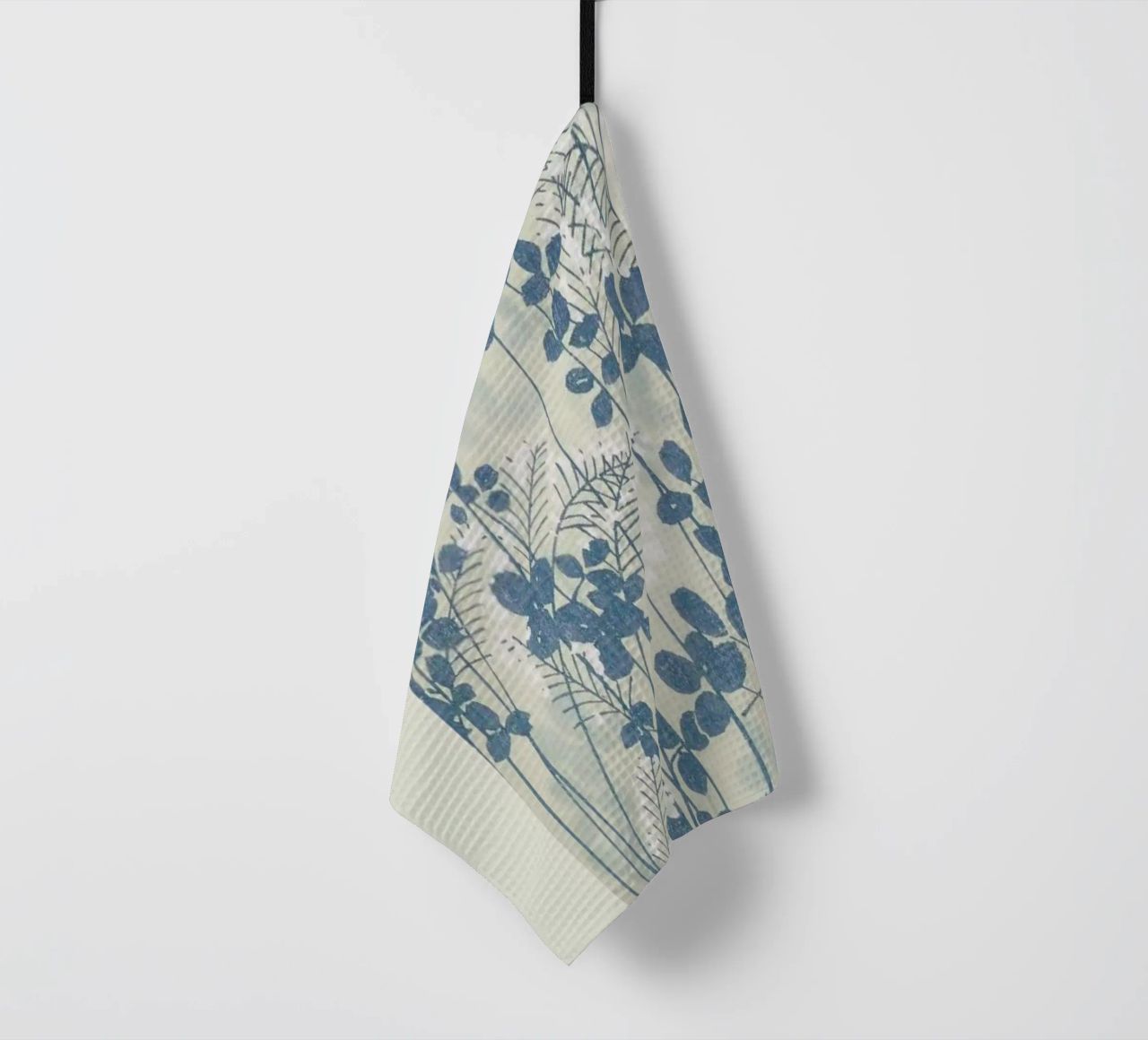 Shin-Bijutsukai - Leaves And Ferns Geschirrtuch von Vintage by JUNIQE