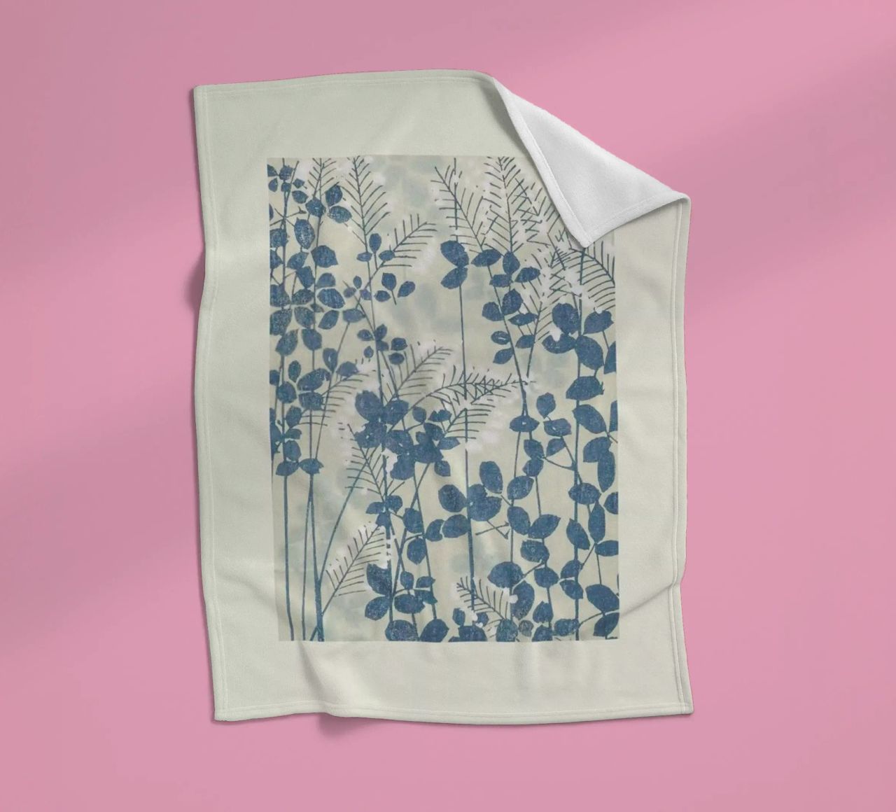 Shin-Bijutsukai - Leaves And Ferns Fleecedecke von Vintage by JUNIQE