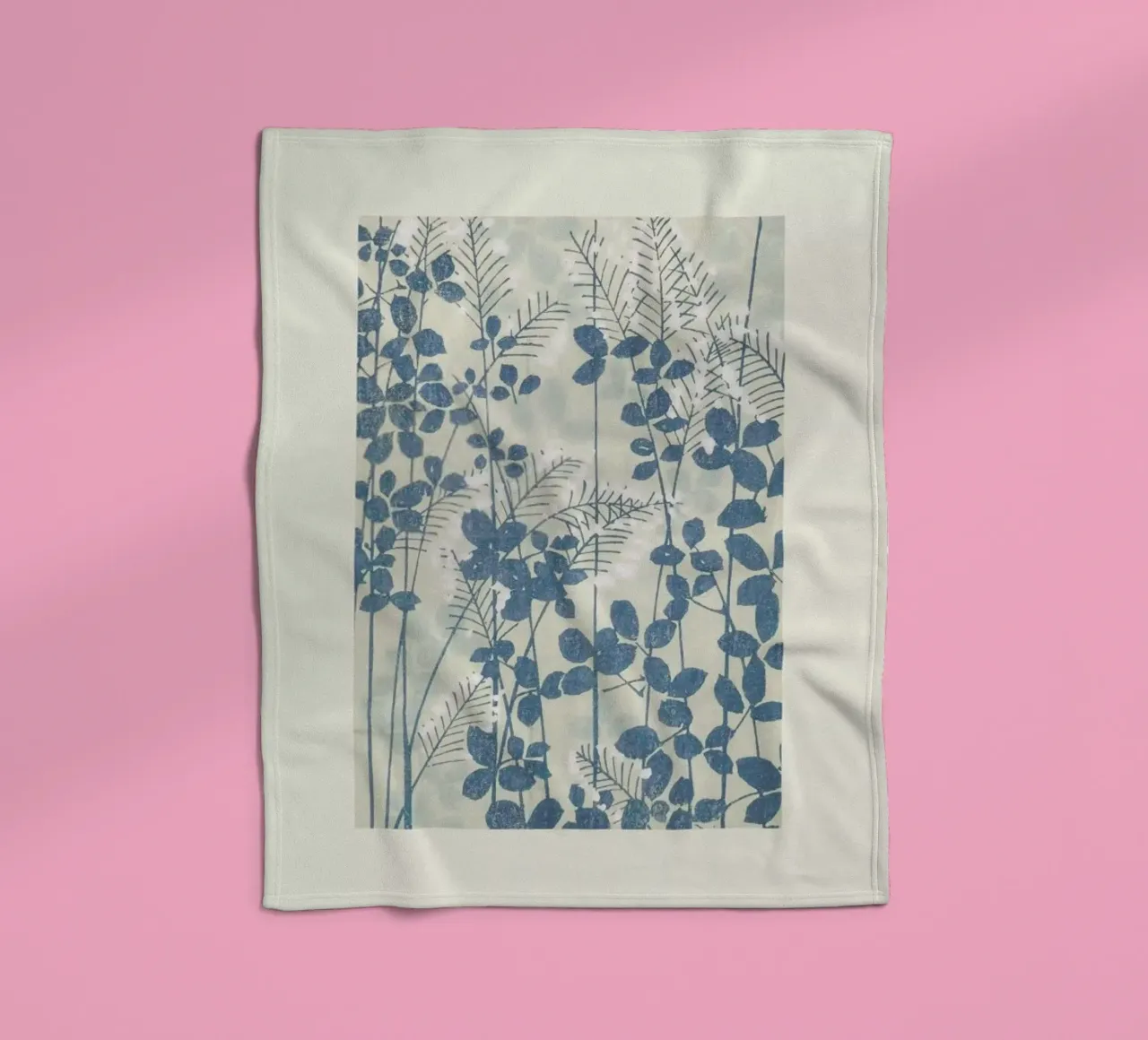 Shin-Bijutsukai - Leaves And Ferns coperta in pile da Vintage by JUNIQE