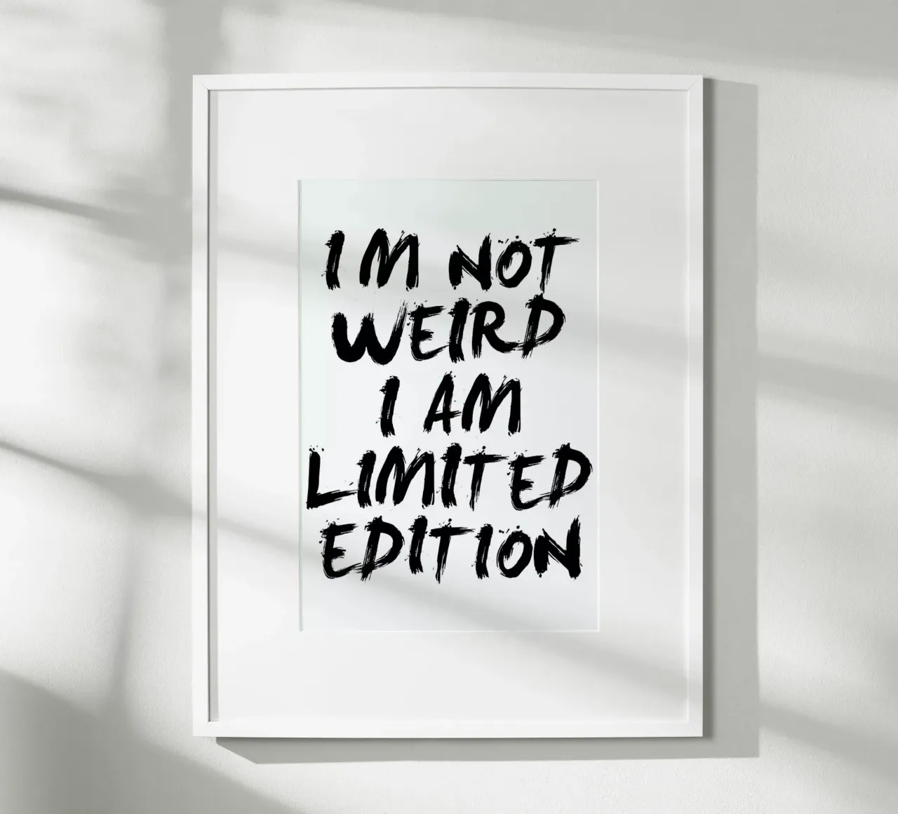 weird poster con telaio in alluminio da Mottos by Sinan Saydik