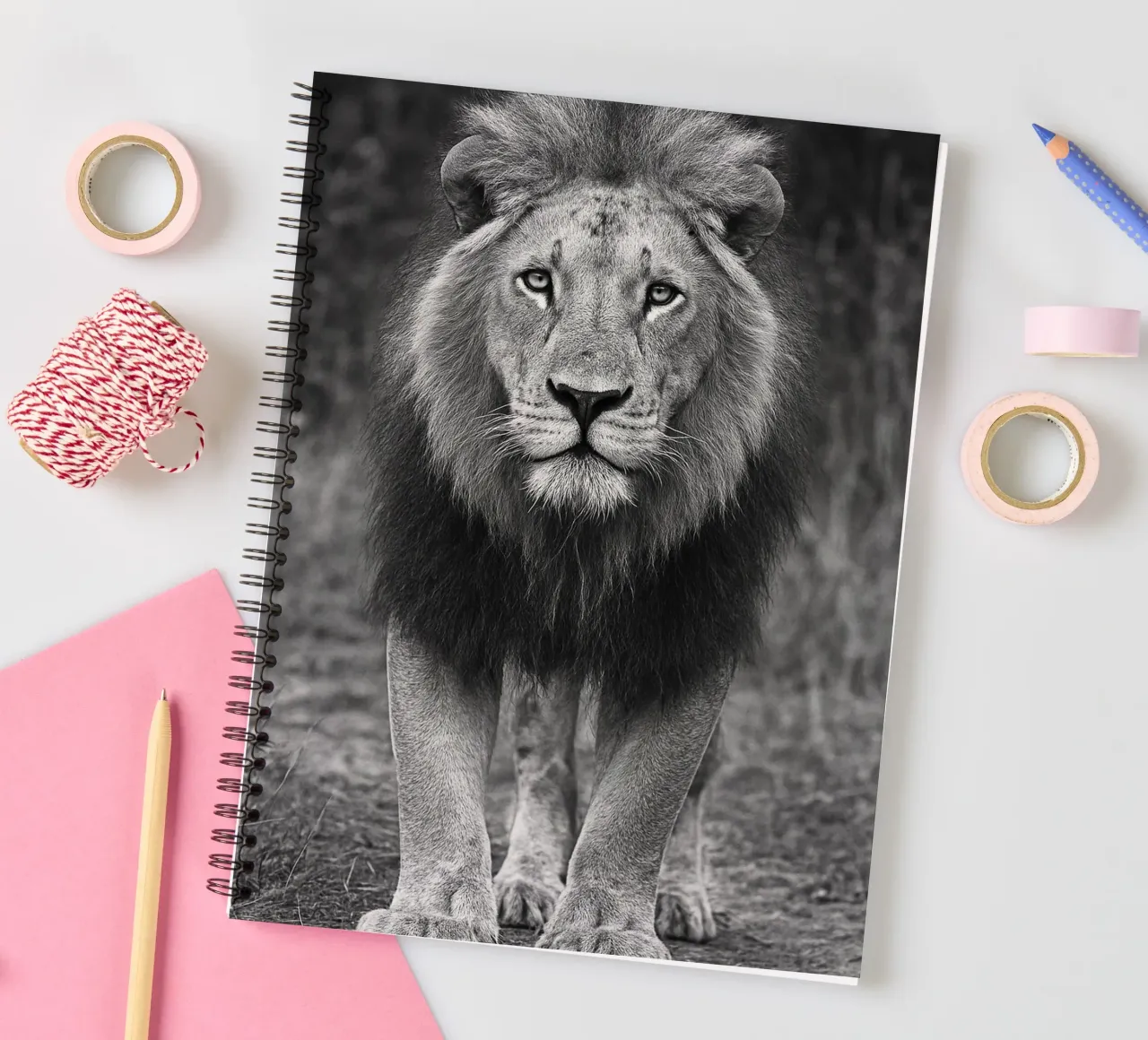 leeuw zwart-wit fotografie notitieboek met spiraal van the gunduls