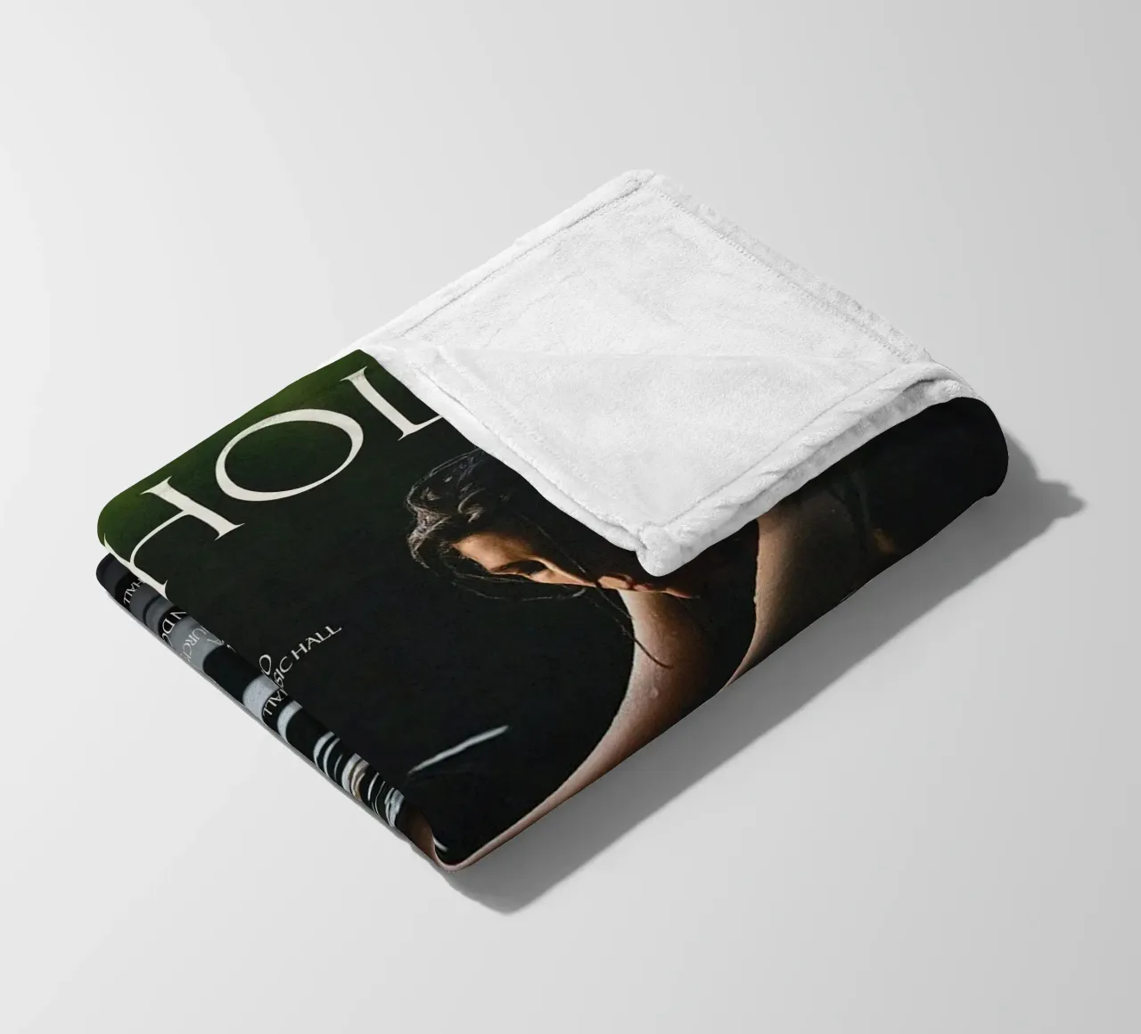 Tour di Julia Holter coperta in pile da hite Shop