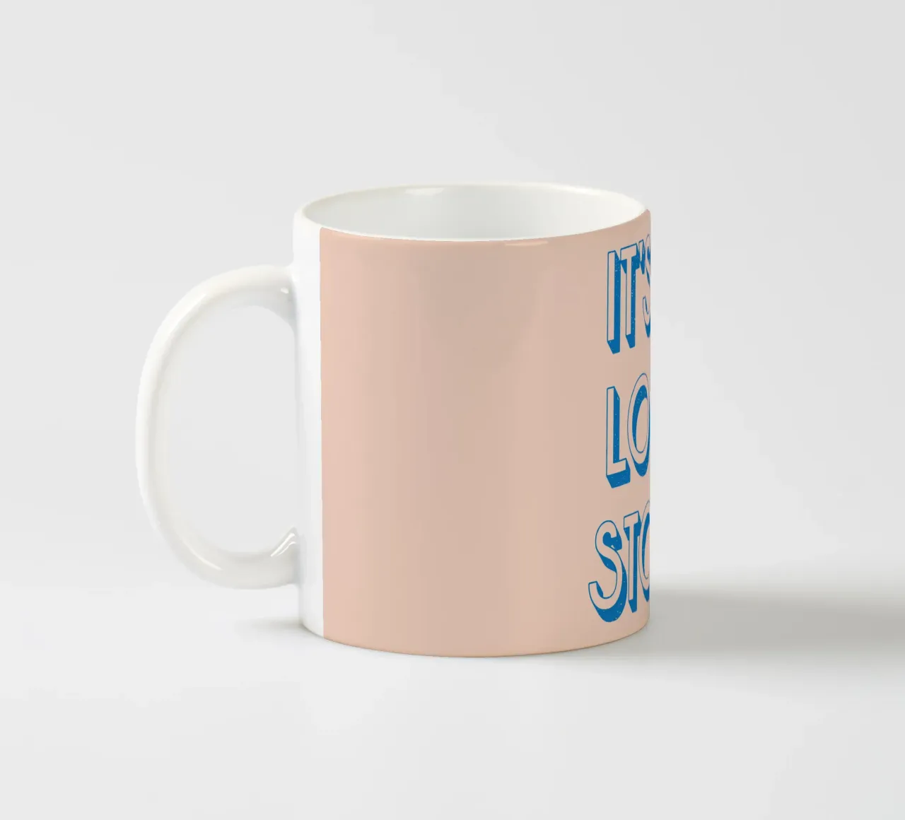 È una lunga storia tazza in ceramica da Gunawan Rb