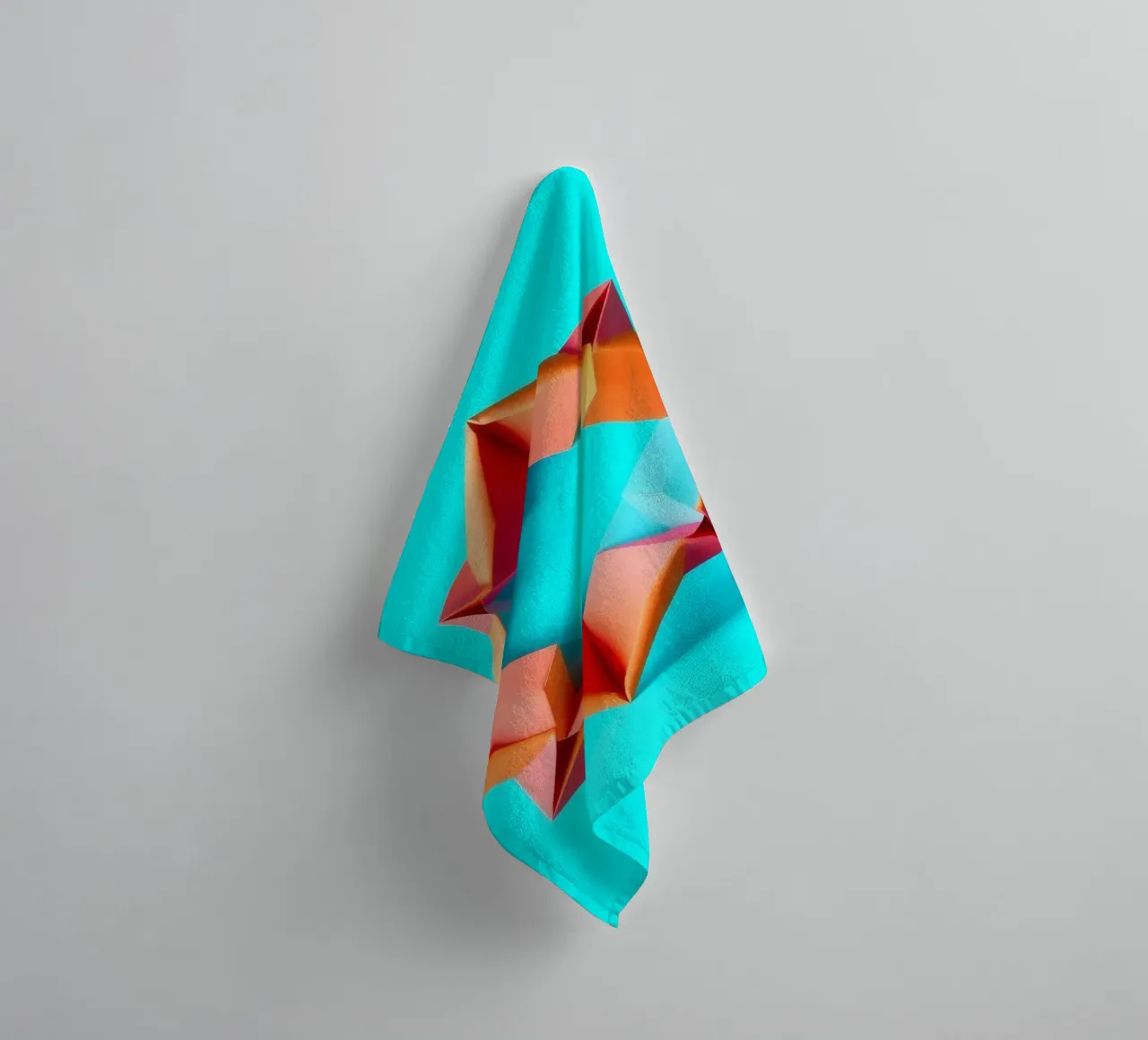 forme d'étoile en origami sur fond d'art turquoise vif serviette de bain de DesignDoodle