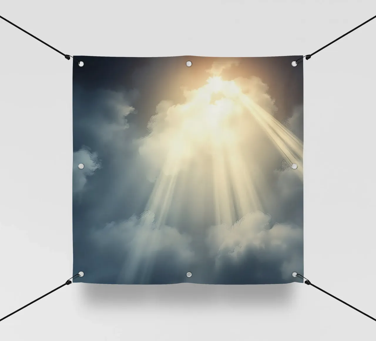 Raggi di sole che si infrangono tra le nuvole scure telo in pvc da DesignDoodle