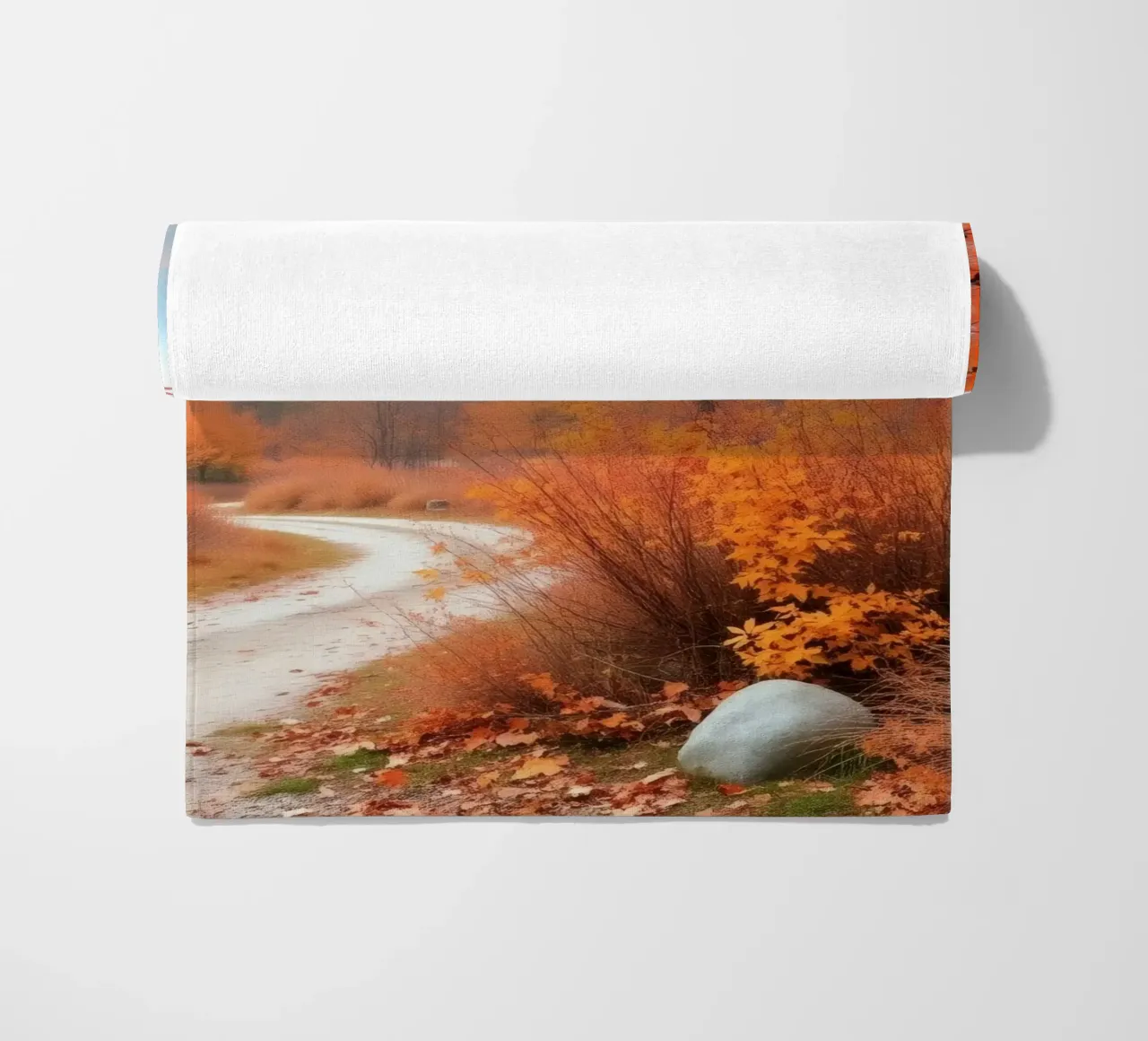 Paesaggio autunnale con foglie arancioni telo mare da DesignDoodle