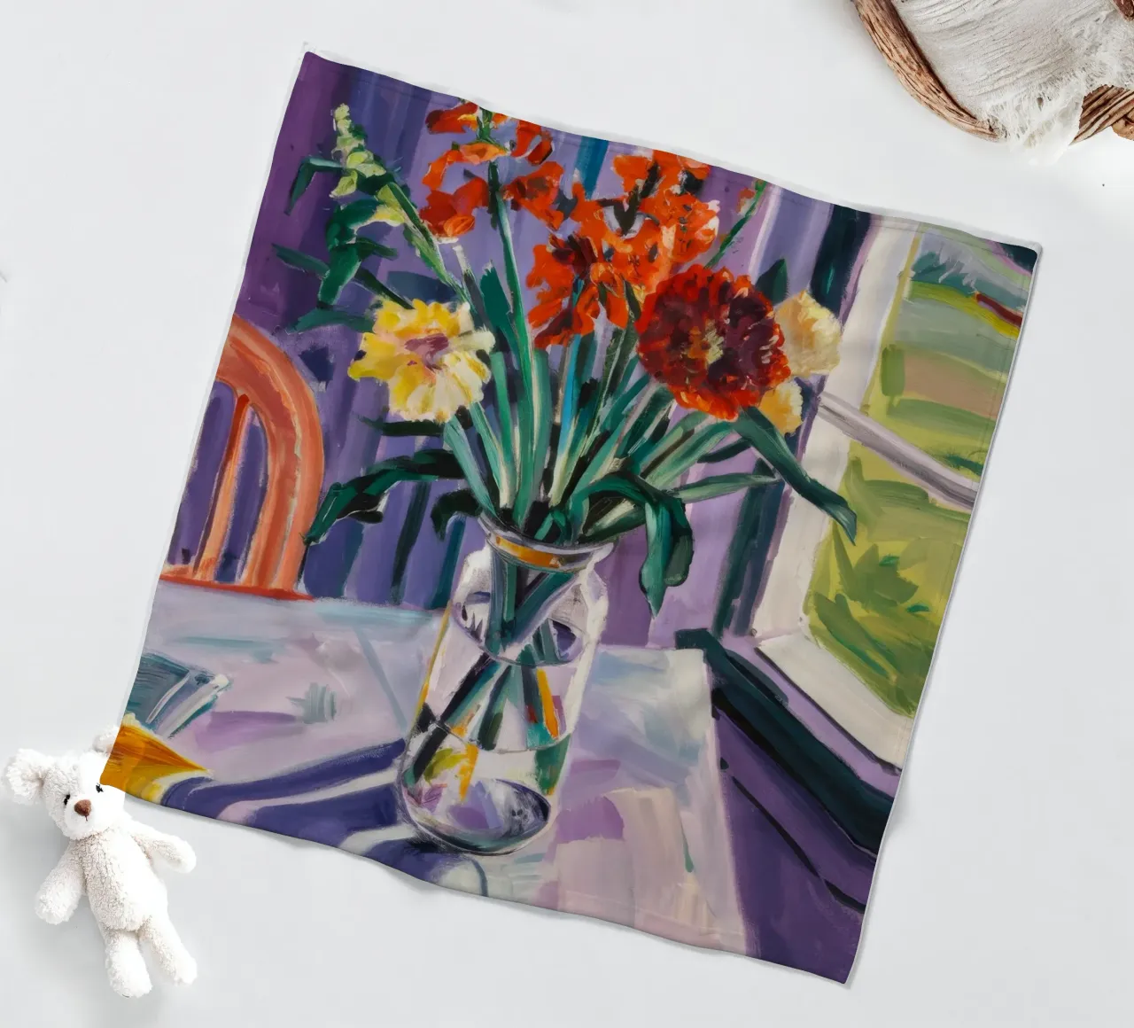 Sussurro floreale illuminato dal sole coperta in pile da Mystic Grain