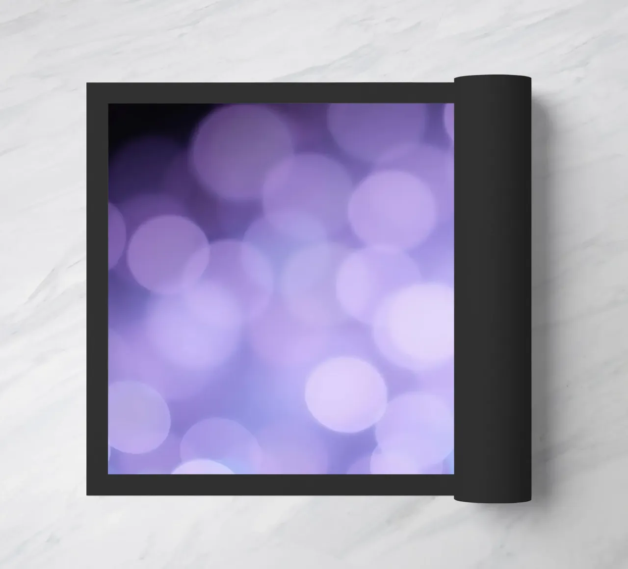 arrière-plan bokeh avec des lumières douces violettes et bleues paillasson de DesignDoodle