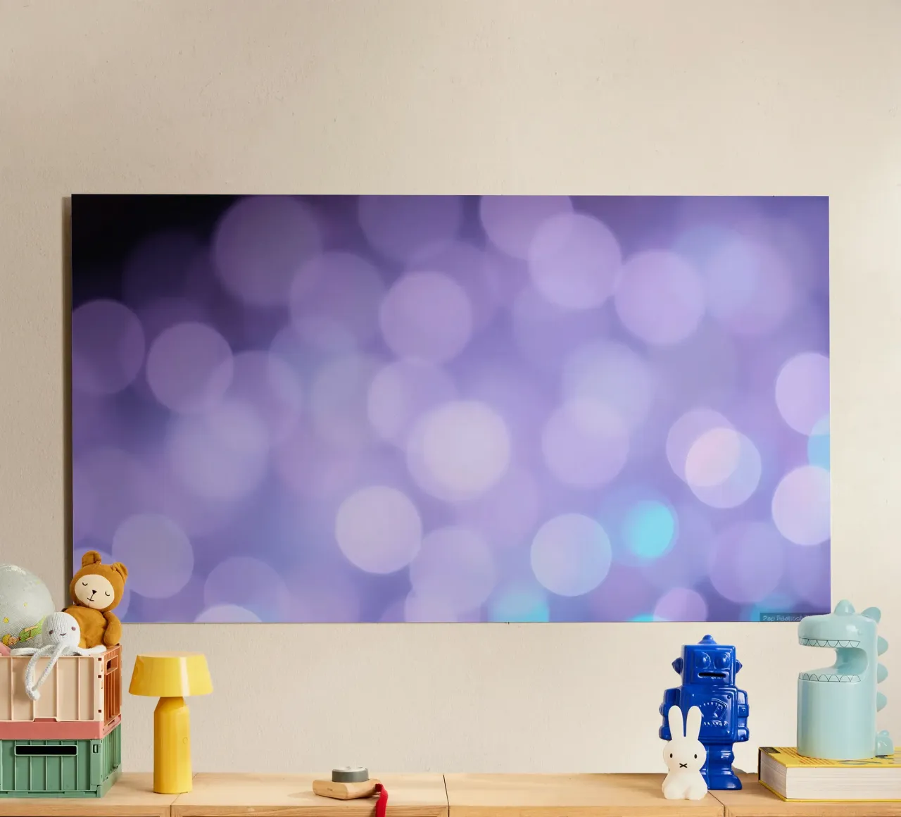 Sfondo bokeh con luci soffuse viola e blu alluminio dibond da DesignDoodle
