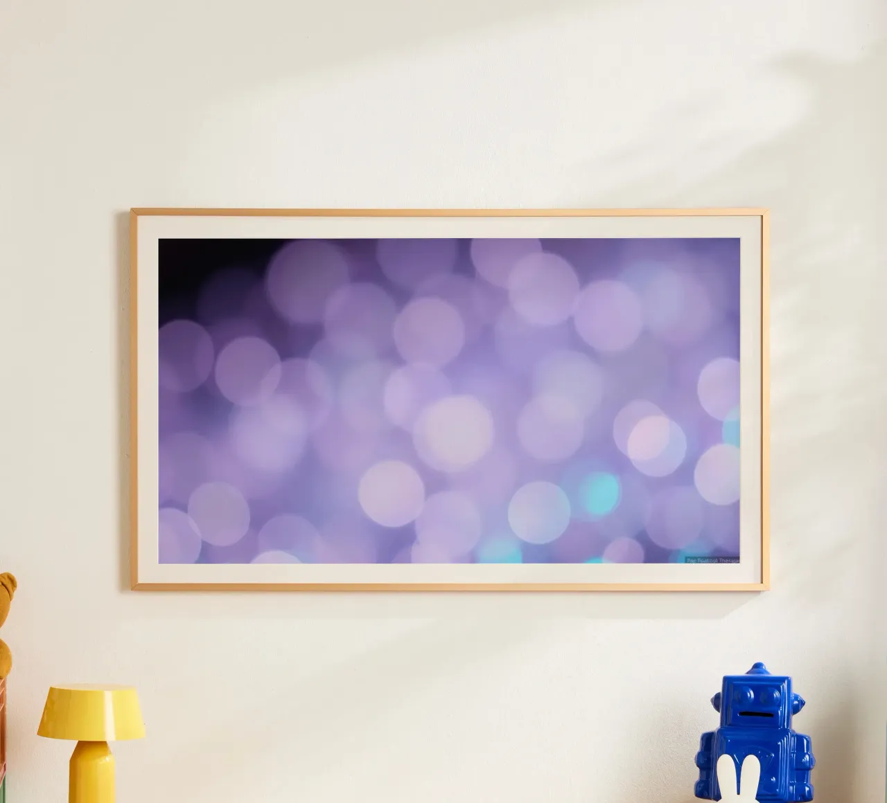 Sfondo bokeh con luci soffuse viola e blu carta hahnemühle da DesignDoodle