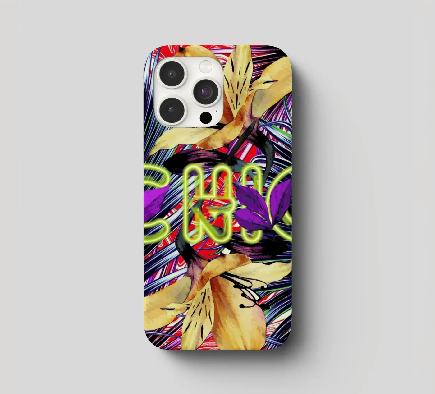 Chic iphone case by Mayka ienova