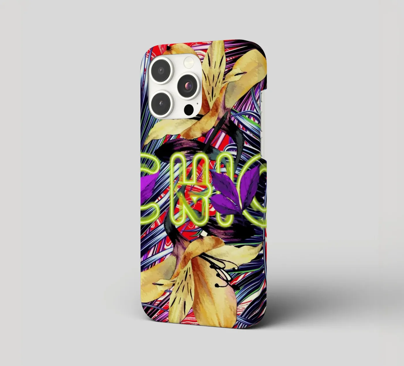 Chic iphone case by Mayka ienova