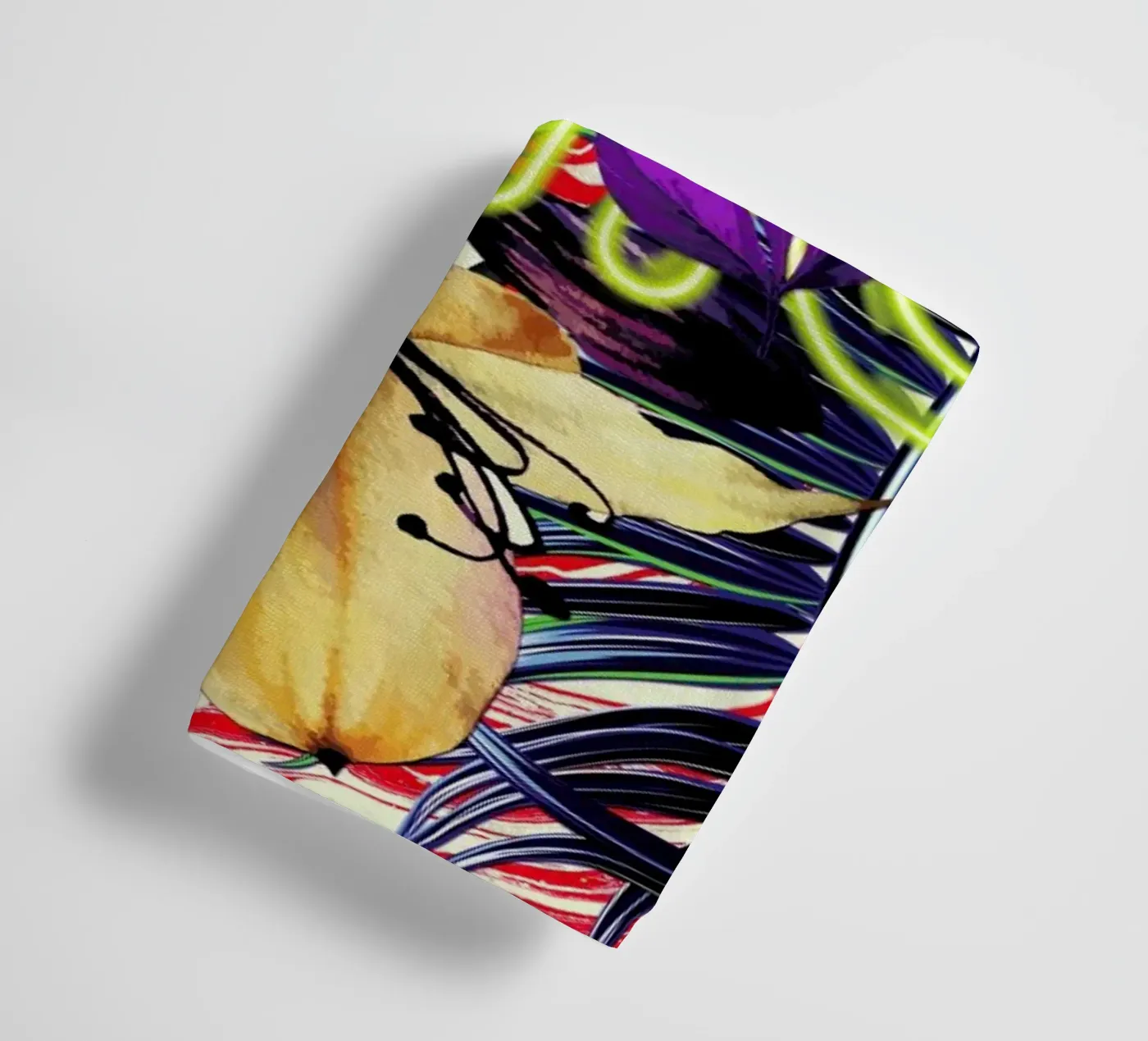 Chic towel by Mayka ienova