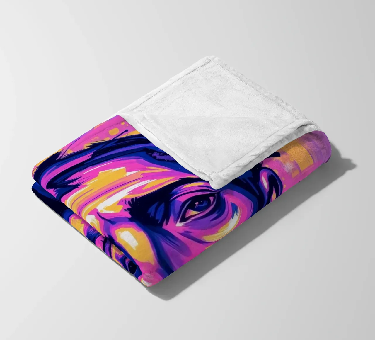 homme sur fond coloré mettant en valeur l'expression artistique plaid polaire de DesignDoodle