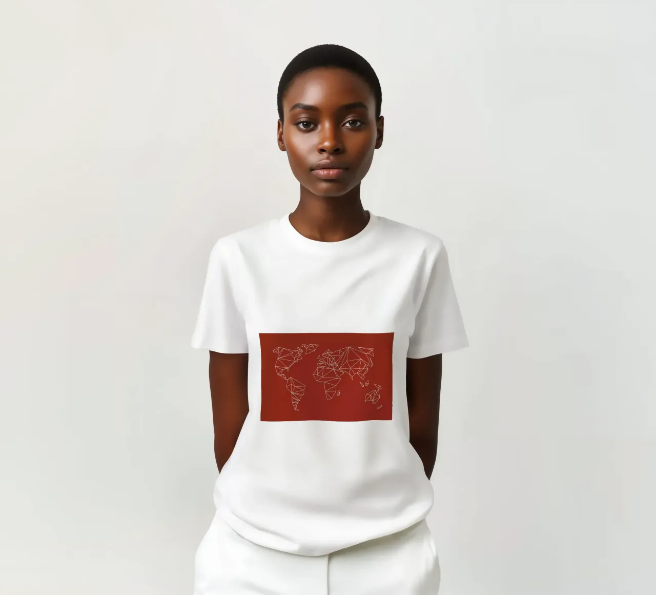 Geometrical World Map - Earthy Red Terracotta t-shirt da Studio Nahili