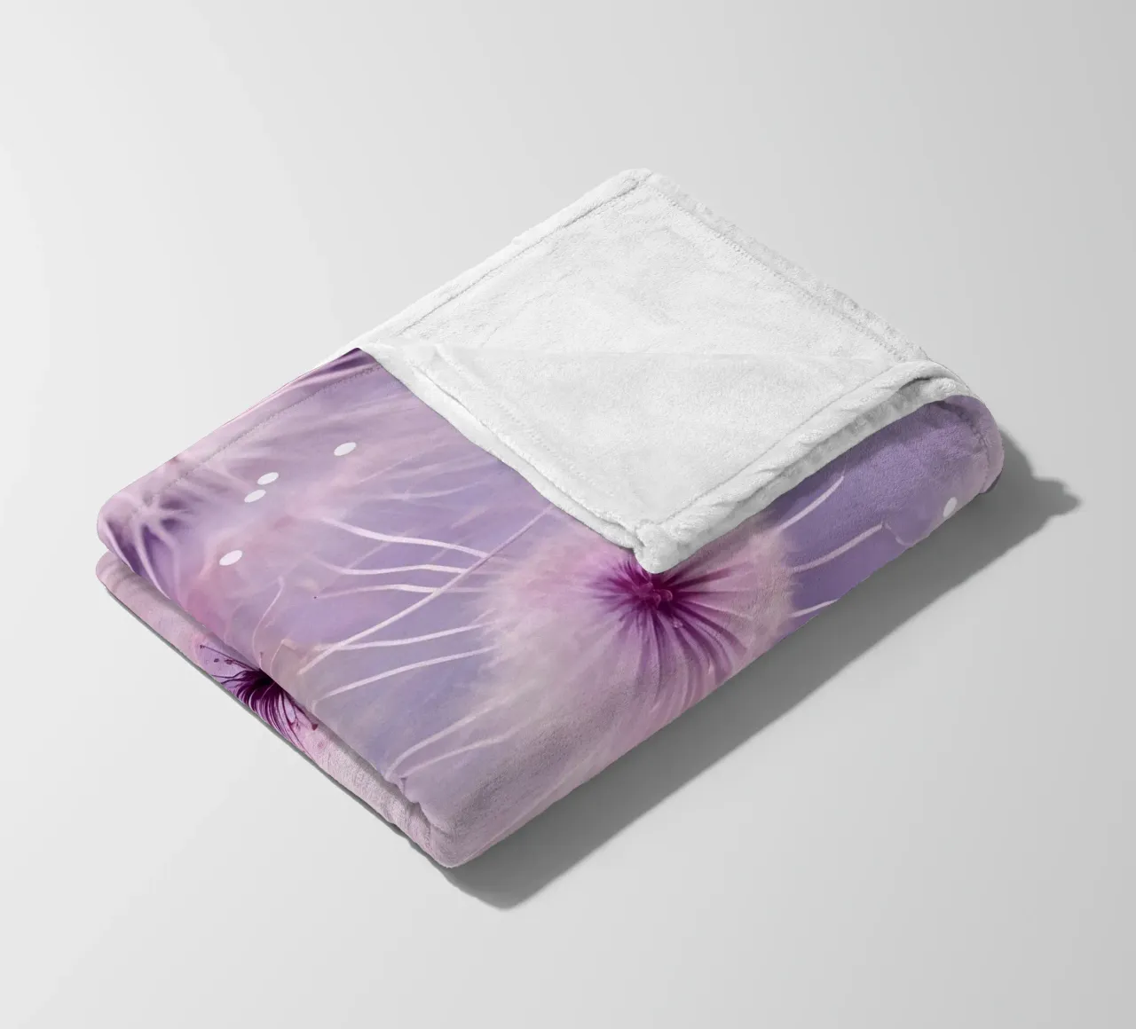 Dente di leone viola coperta in pile da Botanical Pattern House