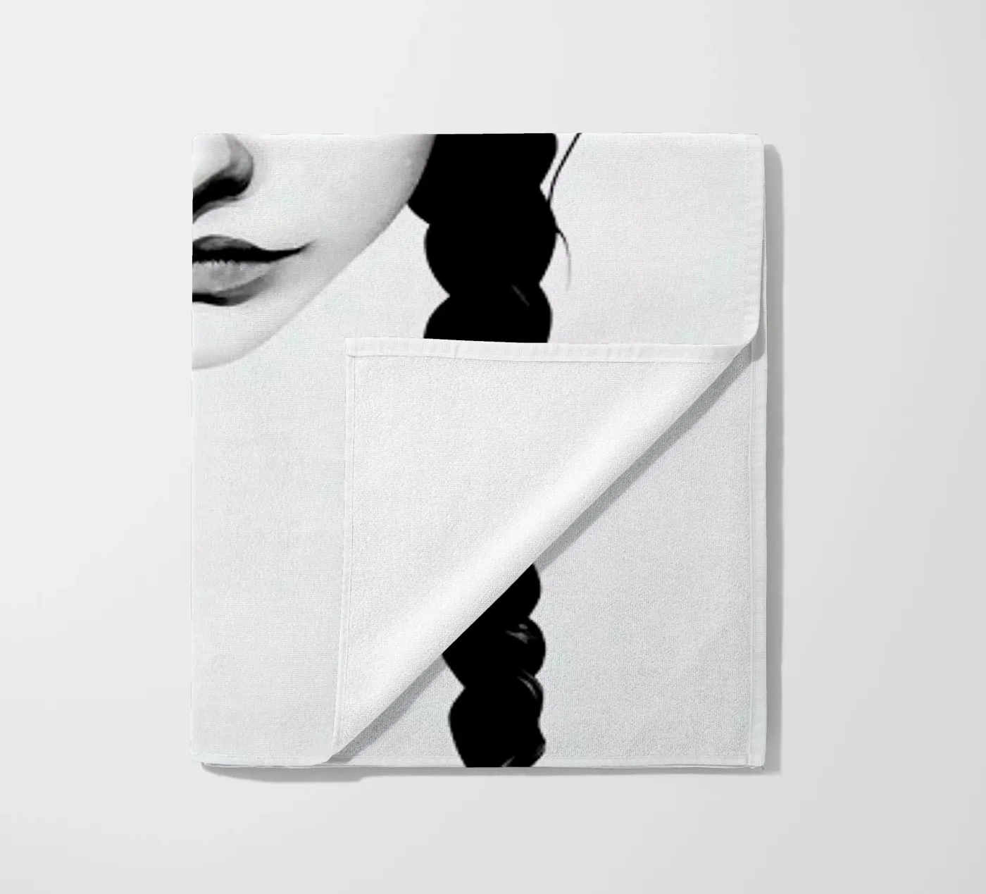 Wakeful Warrior strandhanddoek van Ruben Ireland