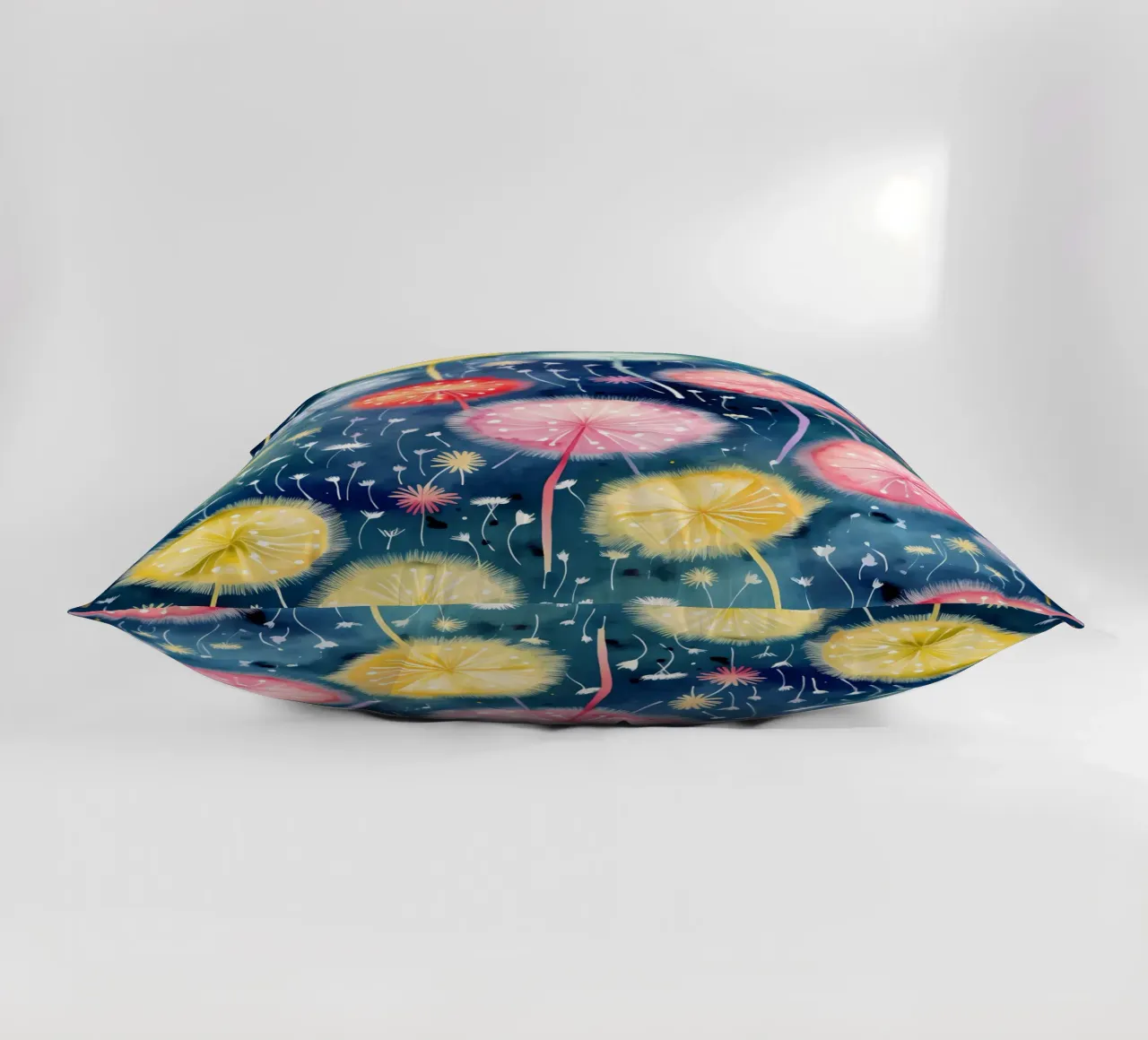 Denti di leone arcobaleno cuscino da Botanical Pattern House