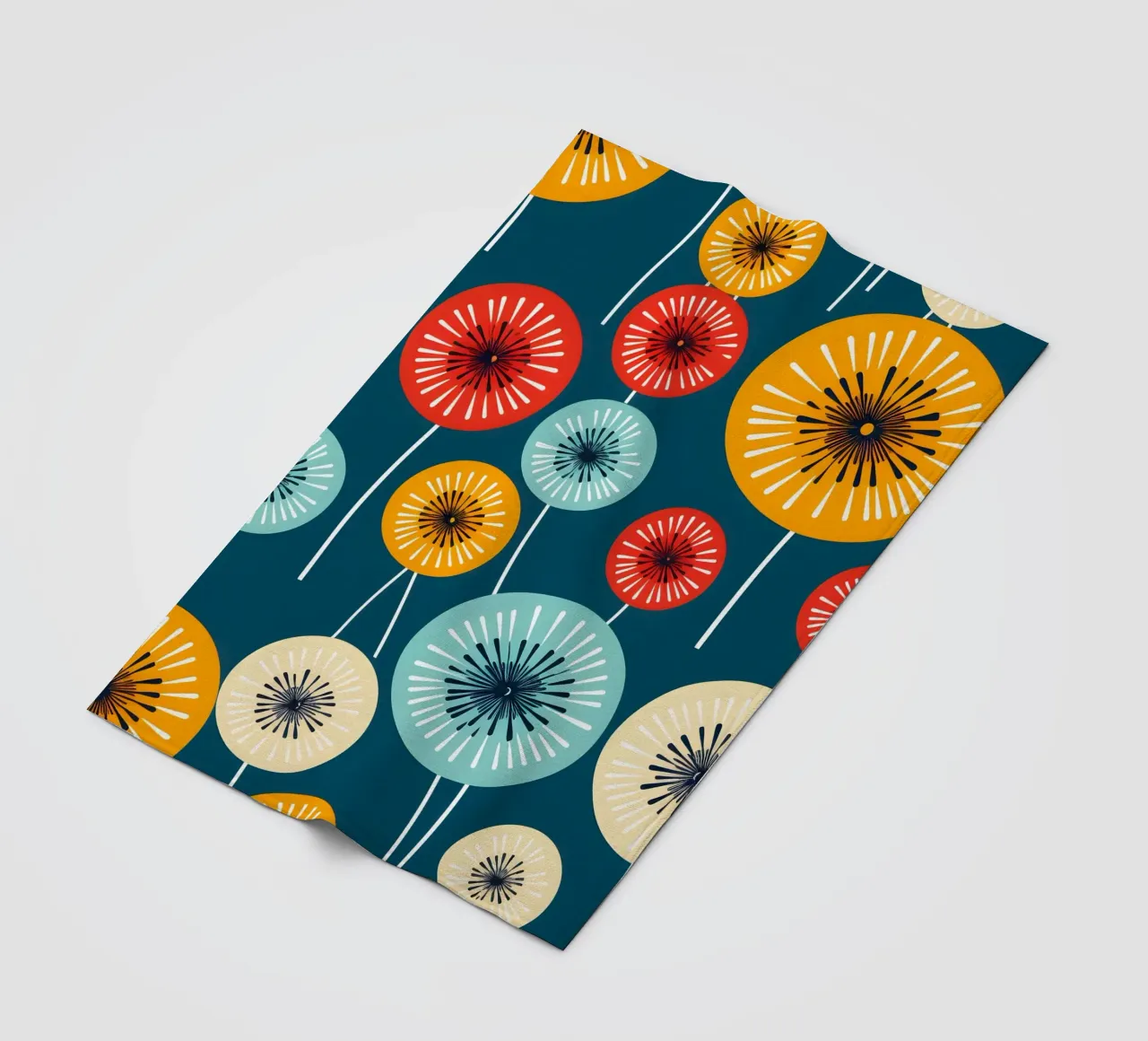 Dandelion retrò pop coperta in pile da Botanical Pattern House