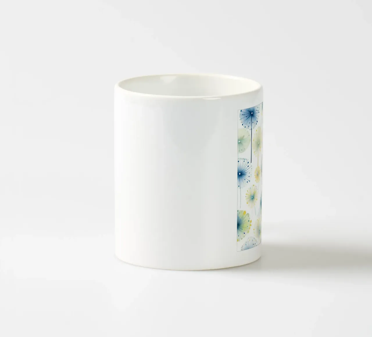 Denti di leone ad occhi aperti tazza in ceramica da Botanical Pattern House