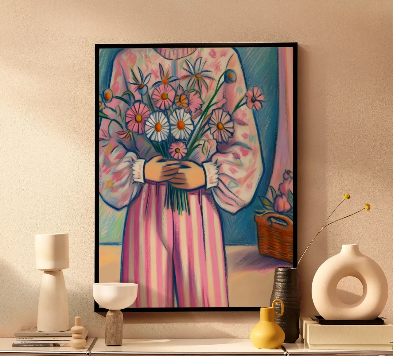 DONNA CALMA CON FIORI IN MANO RITRATTO poster con telaio in legno da ARTOMATIC