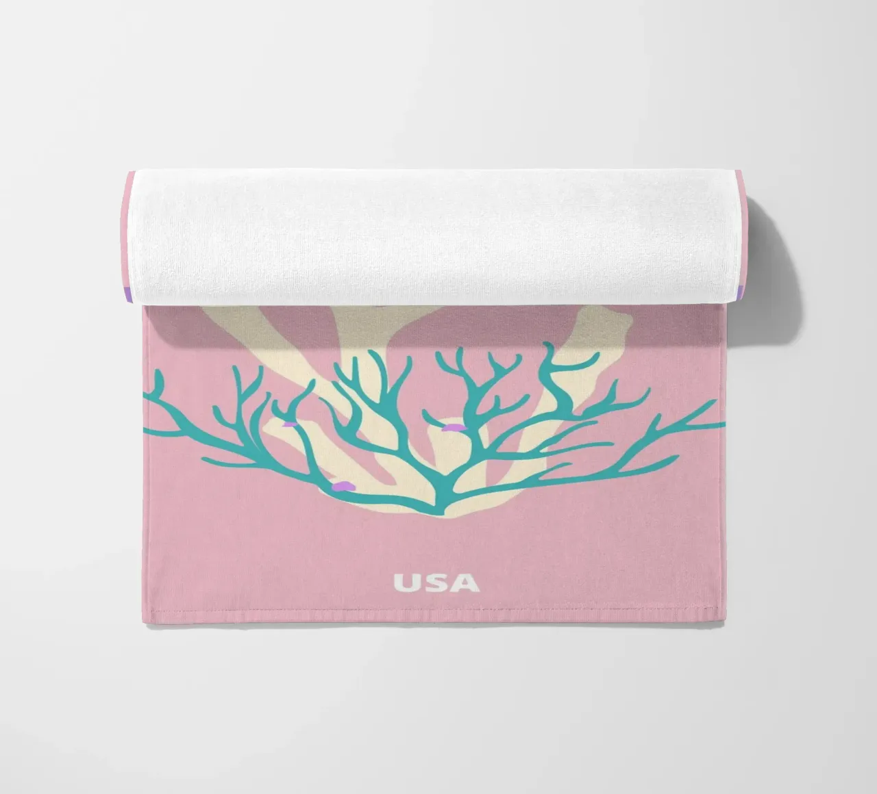 Abstracte Roze Koraal Retro Oceaan Pop Art Print strandhanddoek van NorwesClub