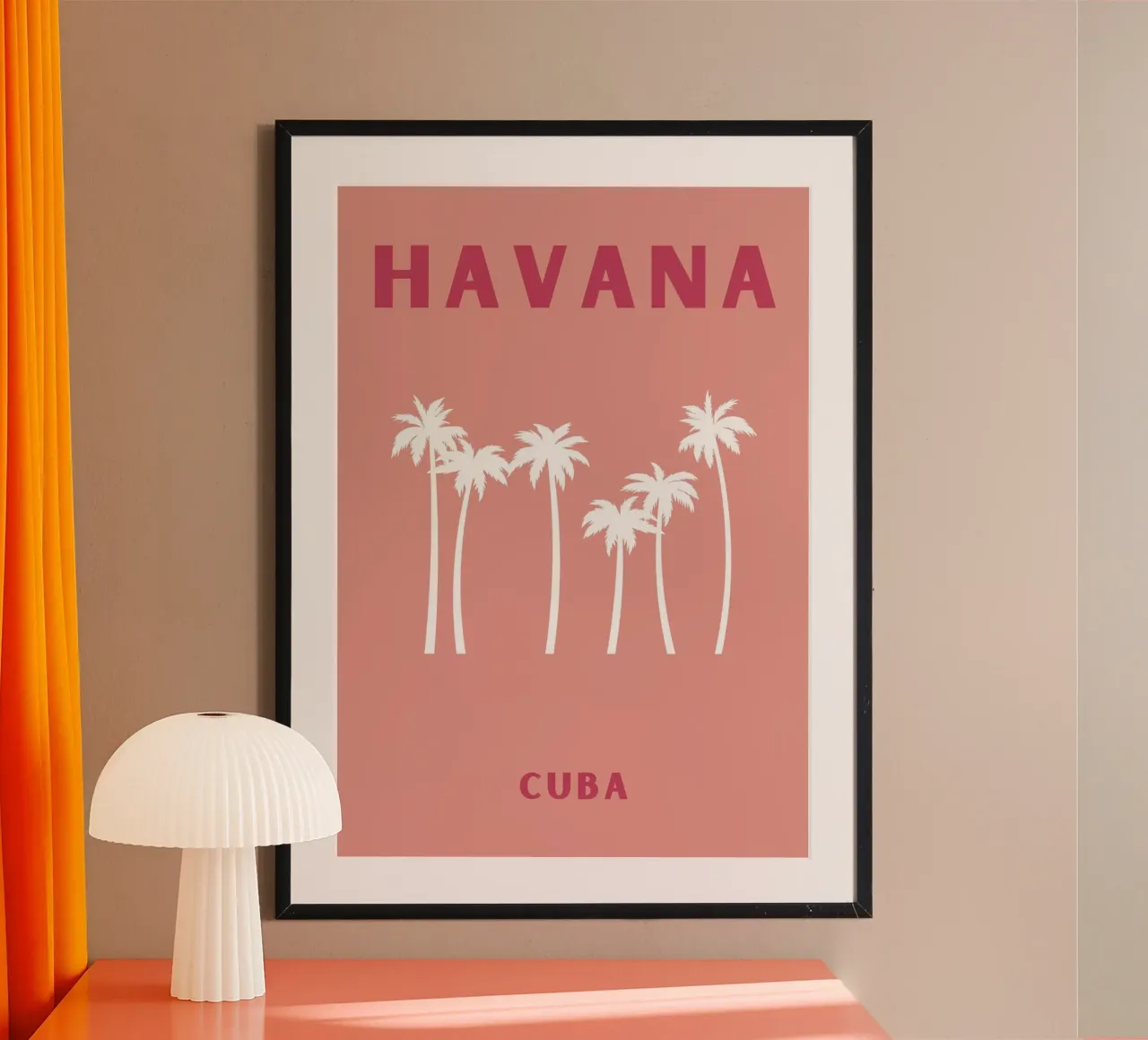 Palma rosa, stampa pop art retrò della spiaggia tropicale poster con telaio in legno da NorwesClub