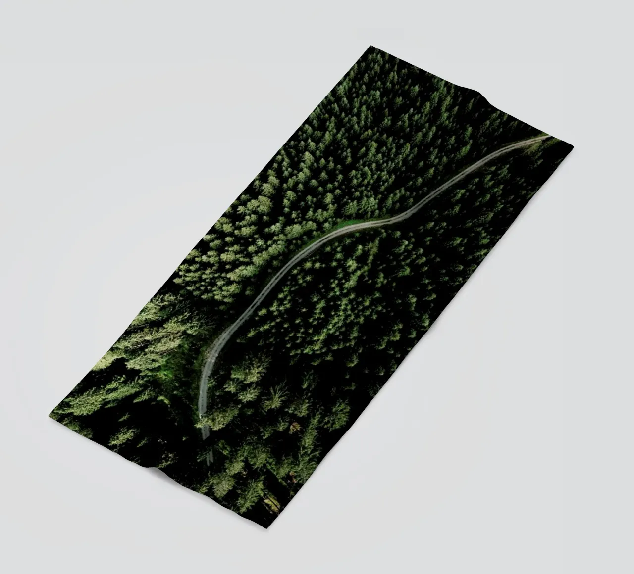 Street Through The Forest - Edition 2 telo mare da Sebastian Hilgetag