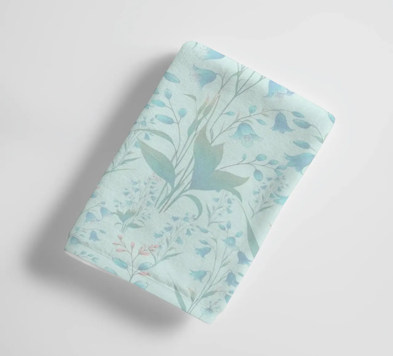 Campanule blu nebbioso asciugamano da bagno da SilverPegasus
