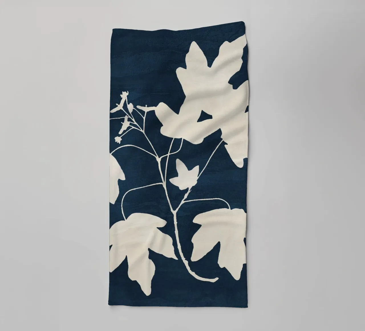 Maple Branch - Blue asciugamano da bagno da adrianooliveira