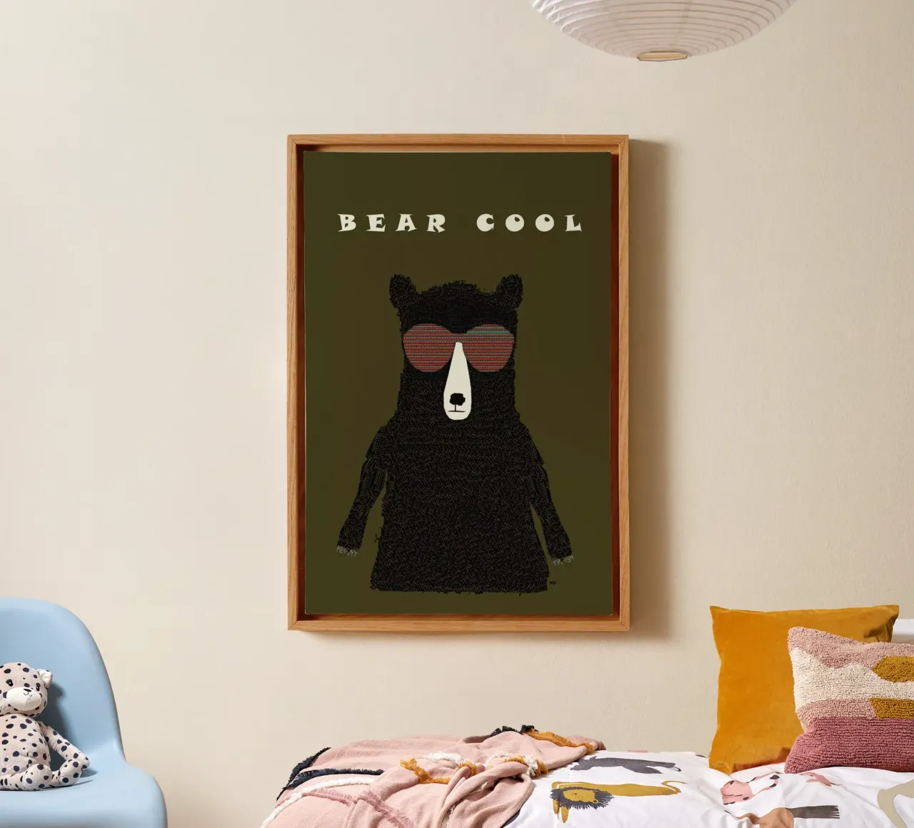 bear cool tela con Cornice a cassetta da Brian Buckley