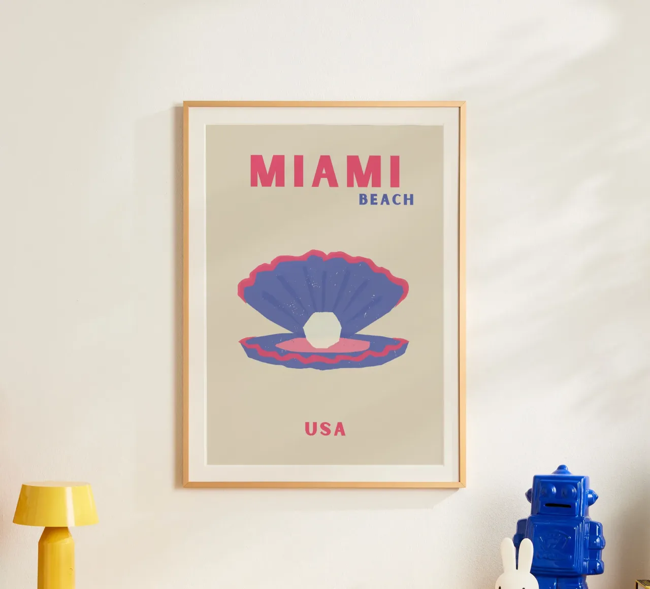 Miami Perle: Pop-Art-Strand-Charme - küstennah, retro, ästethisch Poster von NorwesClub