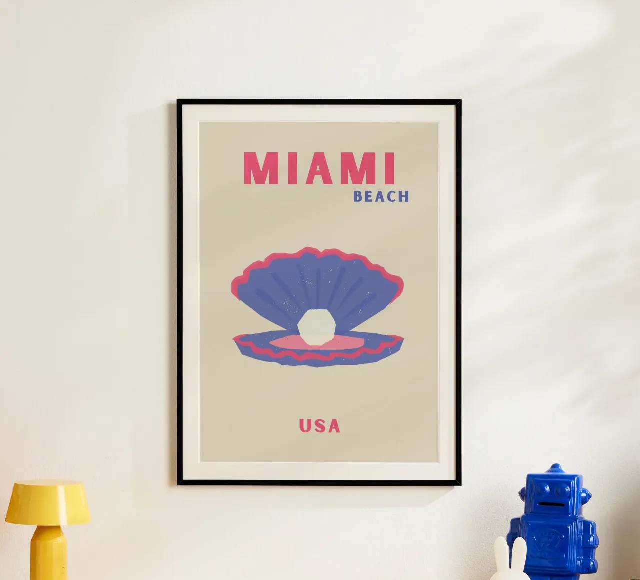 Miami Perle: Pop-Art-Strand-Charme - küstennah, retro, ästethisch Poster von NorwesClub