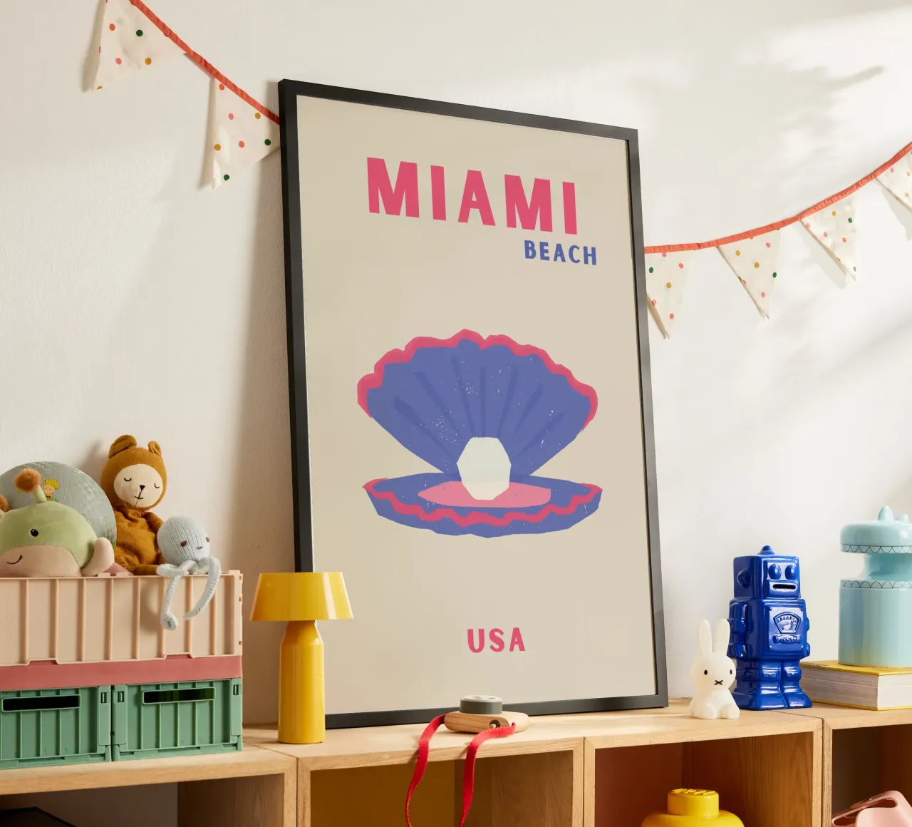 Miami Perle: Pop-Art-Strand-Charme - küstennah, retro, ästethisch Poster von NorwesClub