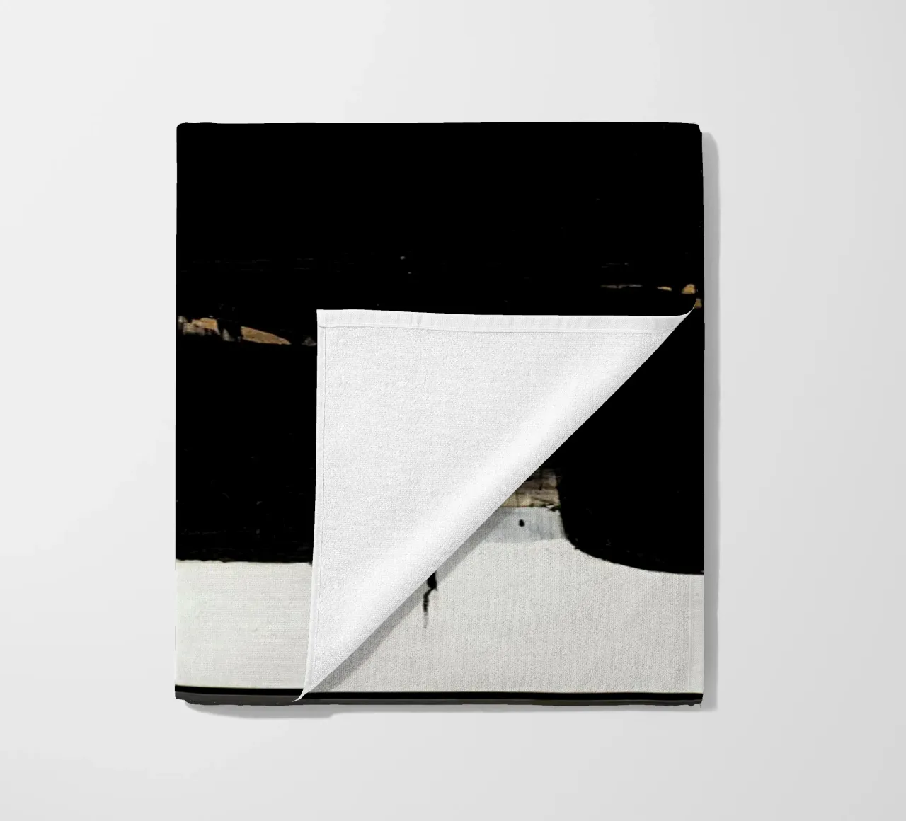 Bottiglie Pierre Soulages Nicolas de Stael telo mare da Spencershop
